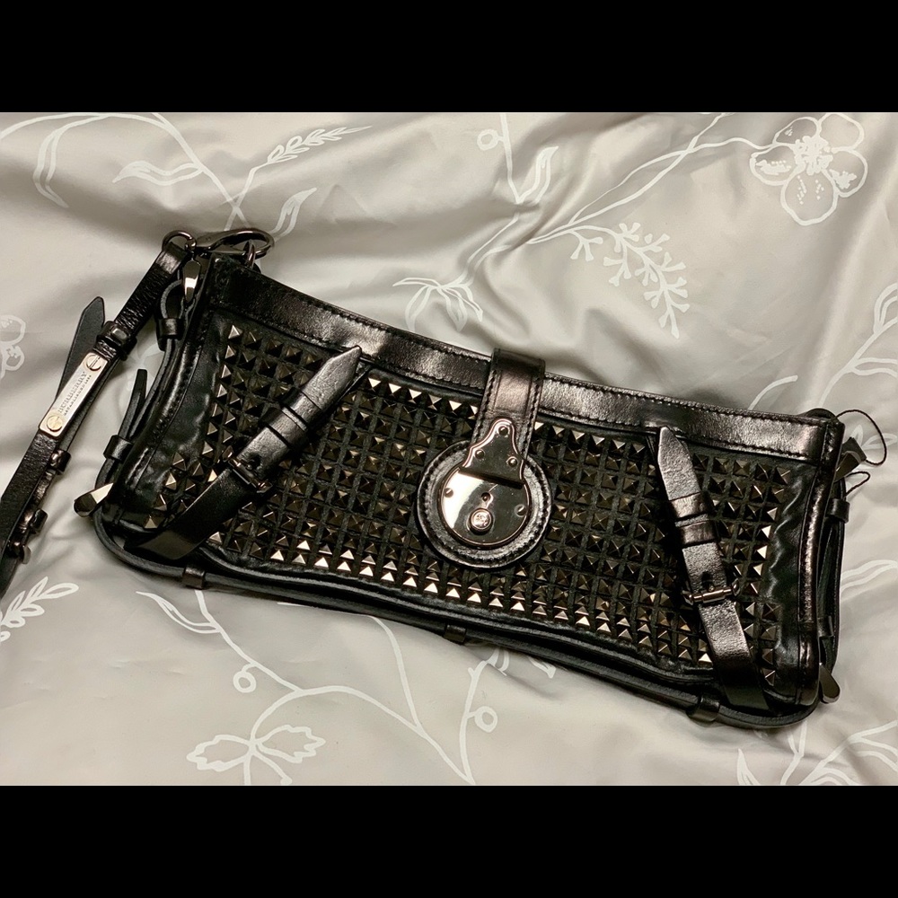 Burberry clutch